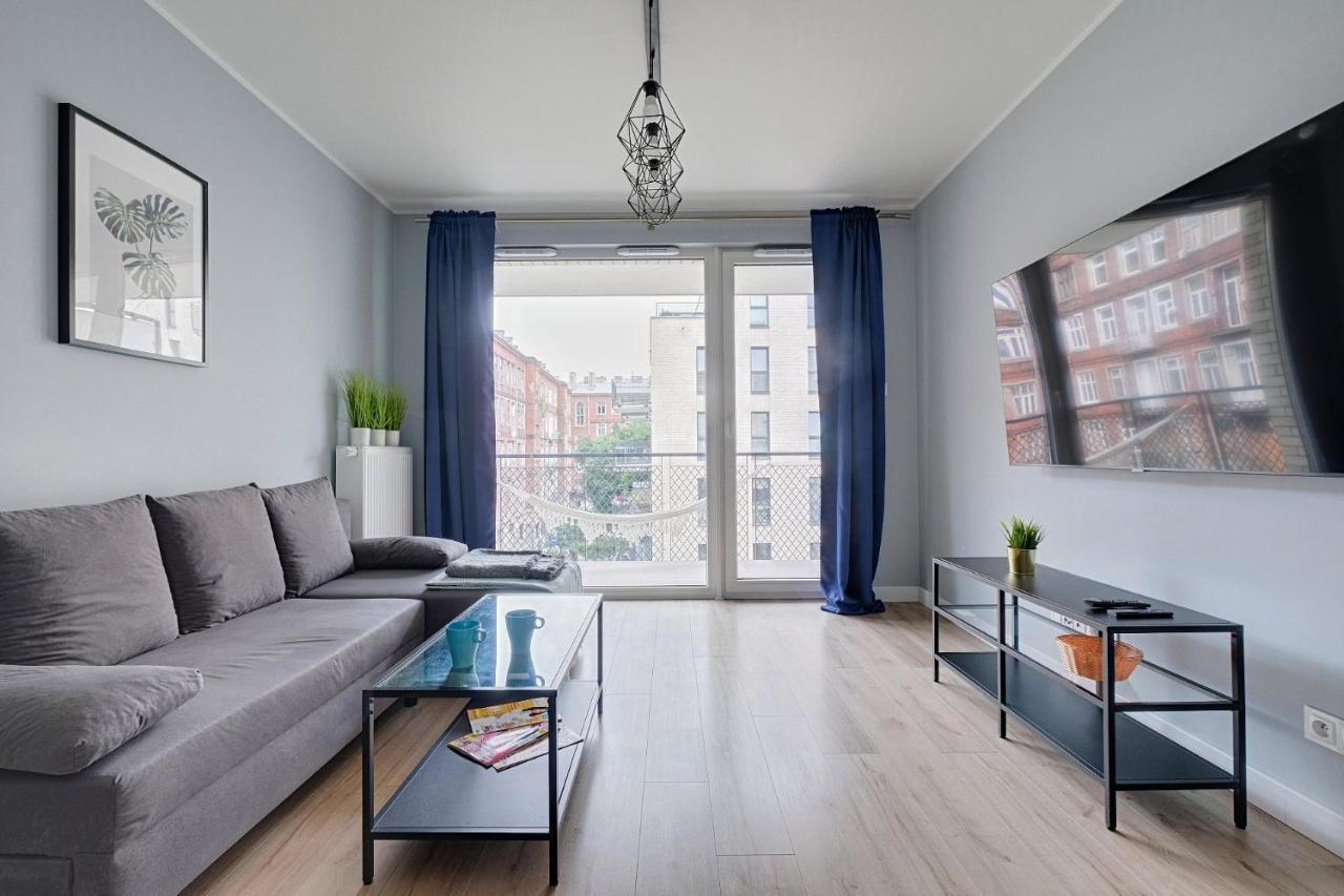 2Br Apt Strzelecka 24 With Balcony Daire Varşova Dış mekan fotoğraf